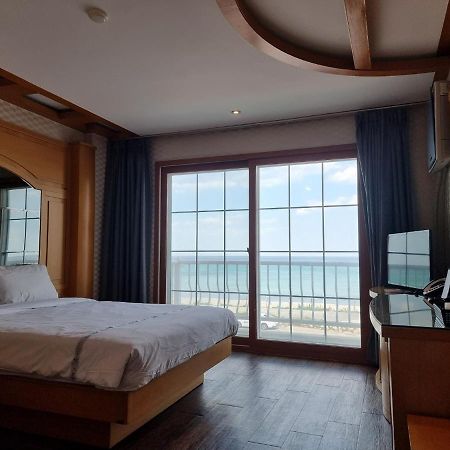 Benikea Hotel Mountain & Ocean Yangyang Εξωτερικό φωτογραφία